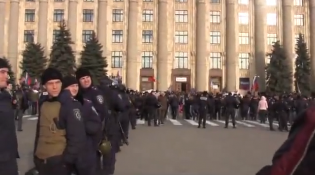 pro russia rally and security kharkiv
