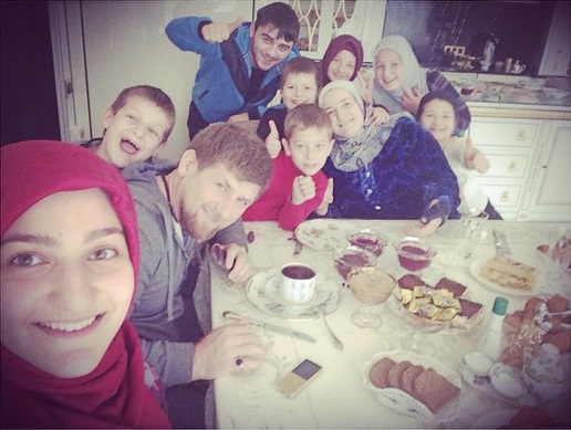 Kadyrov-Selfie.jpg