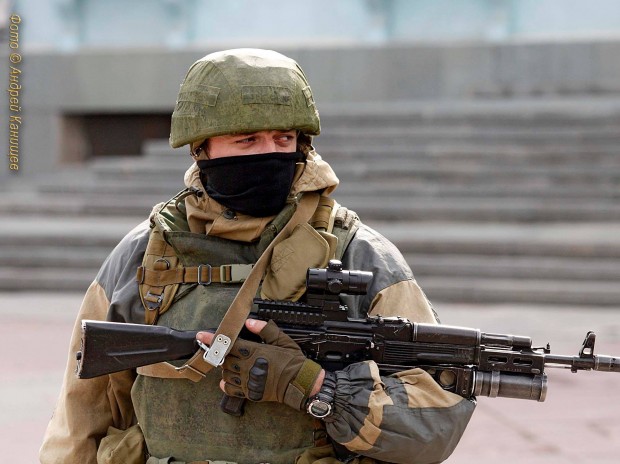 AK Troops in Simferopol